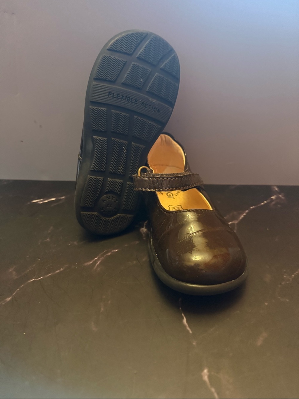 Primigi brown patent leather shoes